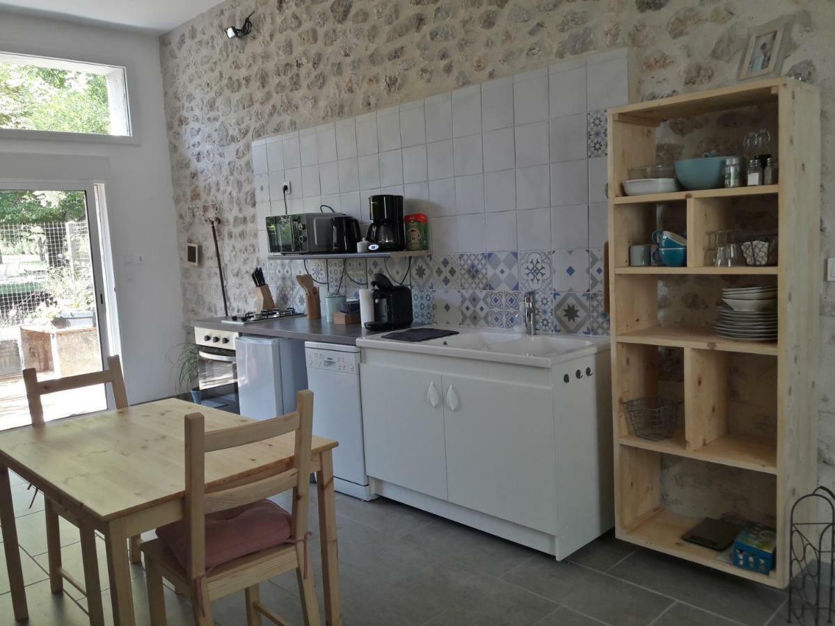 Bed and Breakfast La Marelle Avrillé-les-Ponceaux Exterior foto